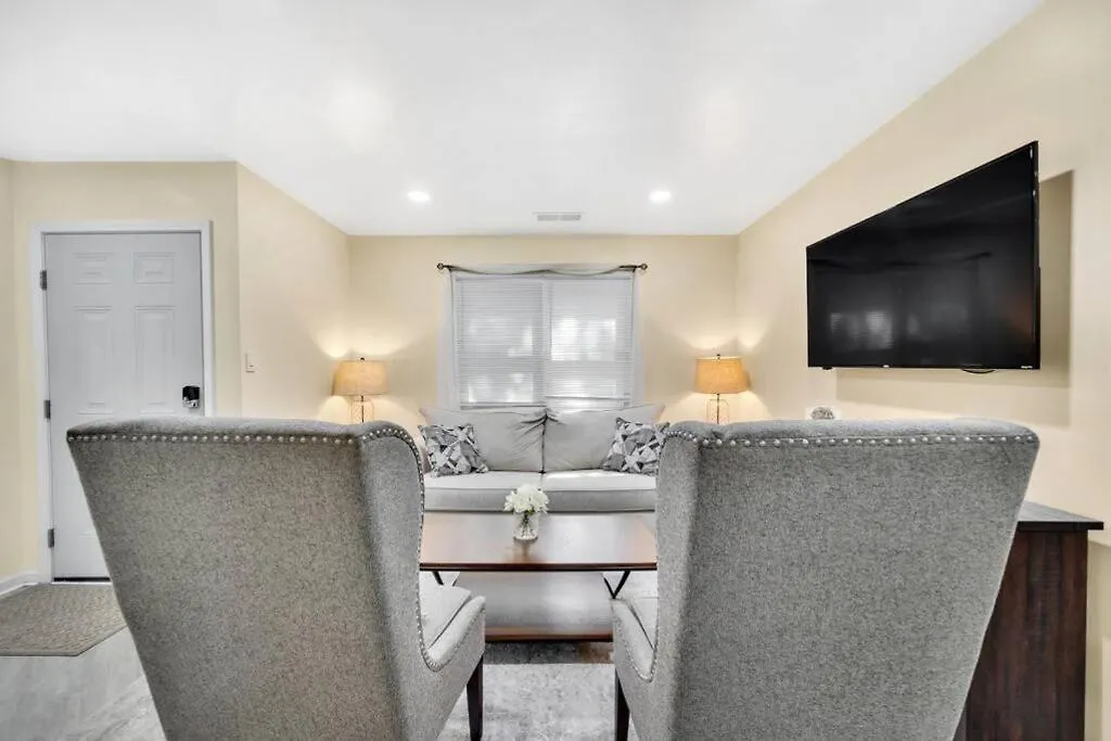 Cozy 2 Bedroom Pineville-Matthews Duplex Sleeps 8 Charlotte United States